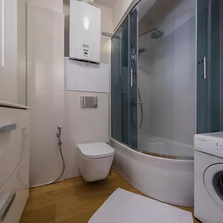 Komfortowy W Centrum Ustronia アパート ウストロン