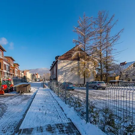 Komfortowy W Centrum Ustronia アパート ウストロン